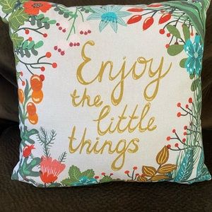 Decorative Accent cushion.